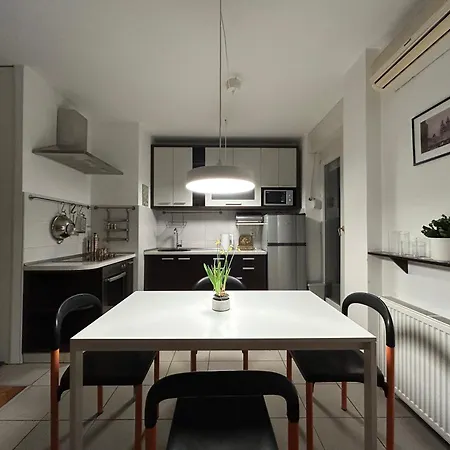 Danube View Apartment *